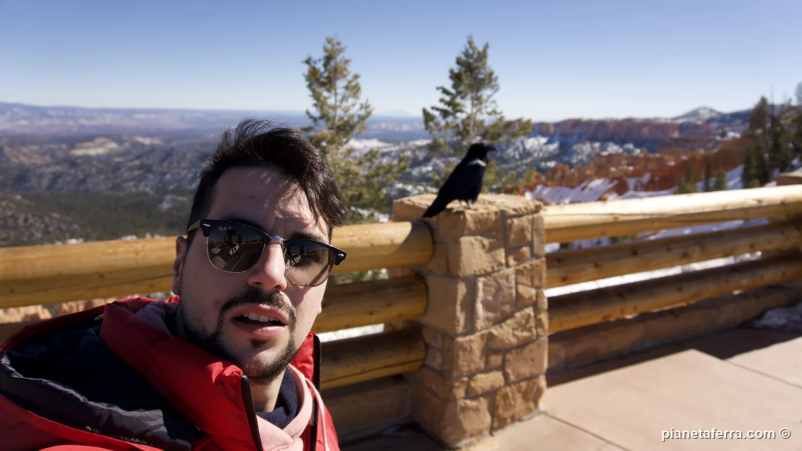 Luca al belvedere di Bryce Canyon, nello Utah, a febbraio 2022