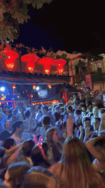 Capodanno a Hoi An: la notte del 31 dicembre sul fiume