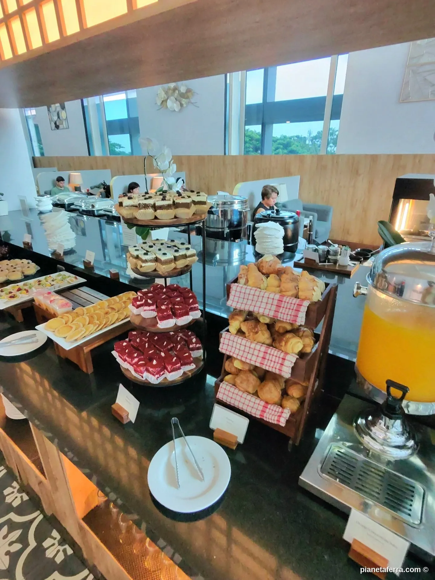 Selezione di croissant e pasticcini nella Concordia Lounge di Bali