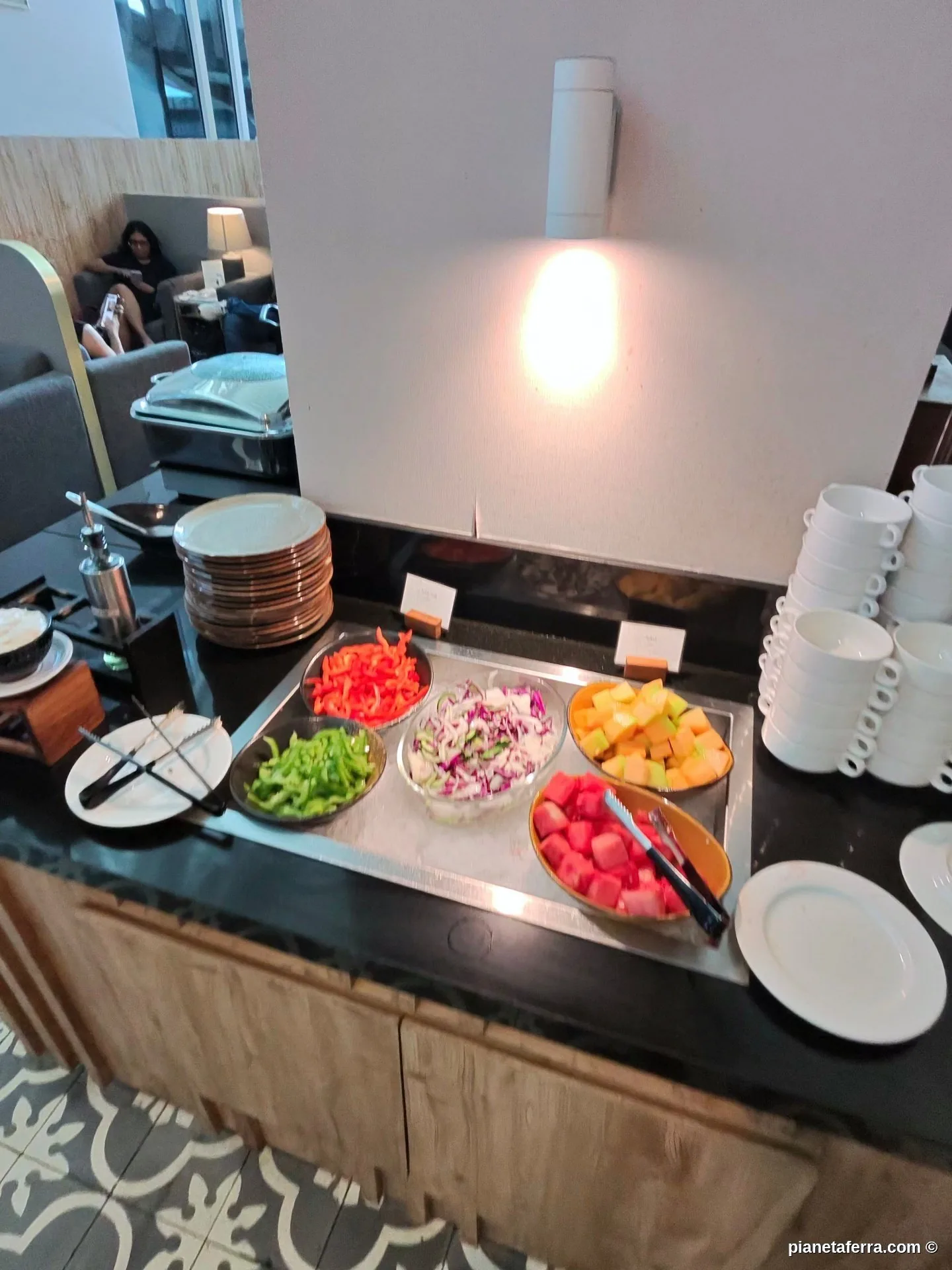 Frutta fresca e verdure disponibili nella Concordia Lounge
