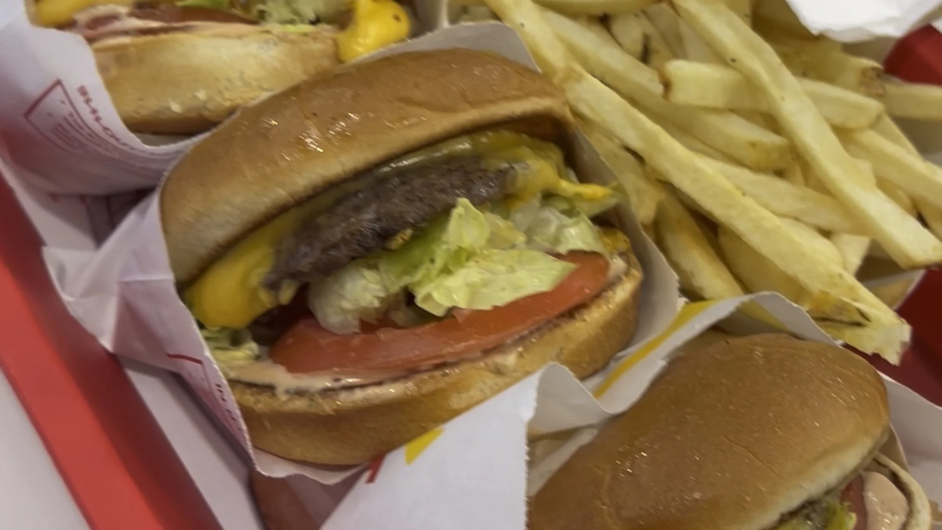 Fast food americani: i più famosi da provare in un on the road nel West, cosa ordinare e quanto costano