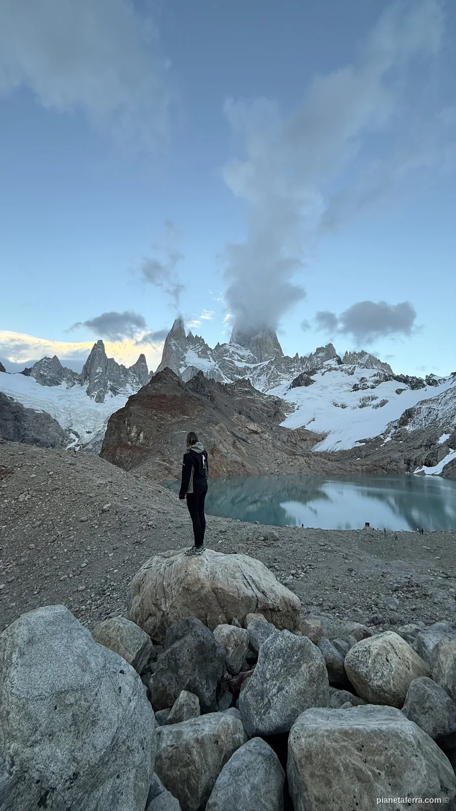 Laguna de los Tres con il Fitz Roy all'alba