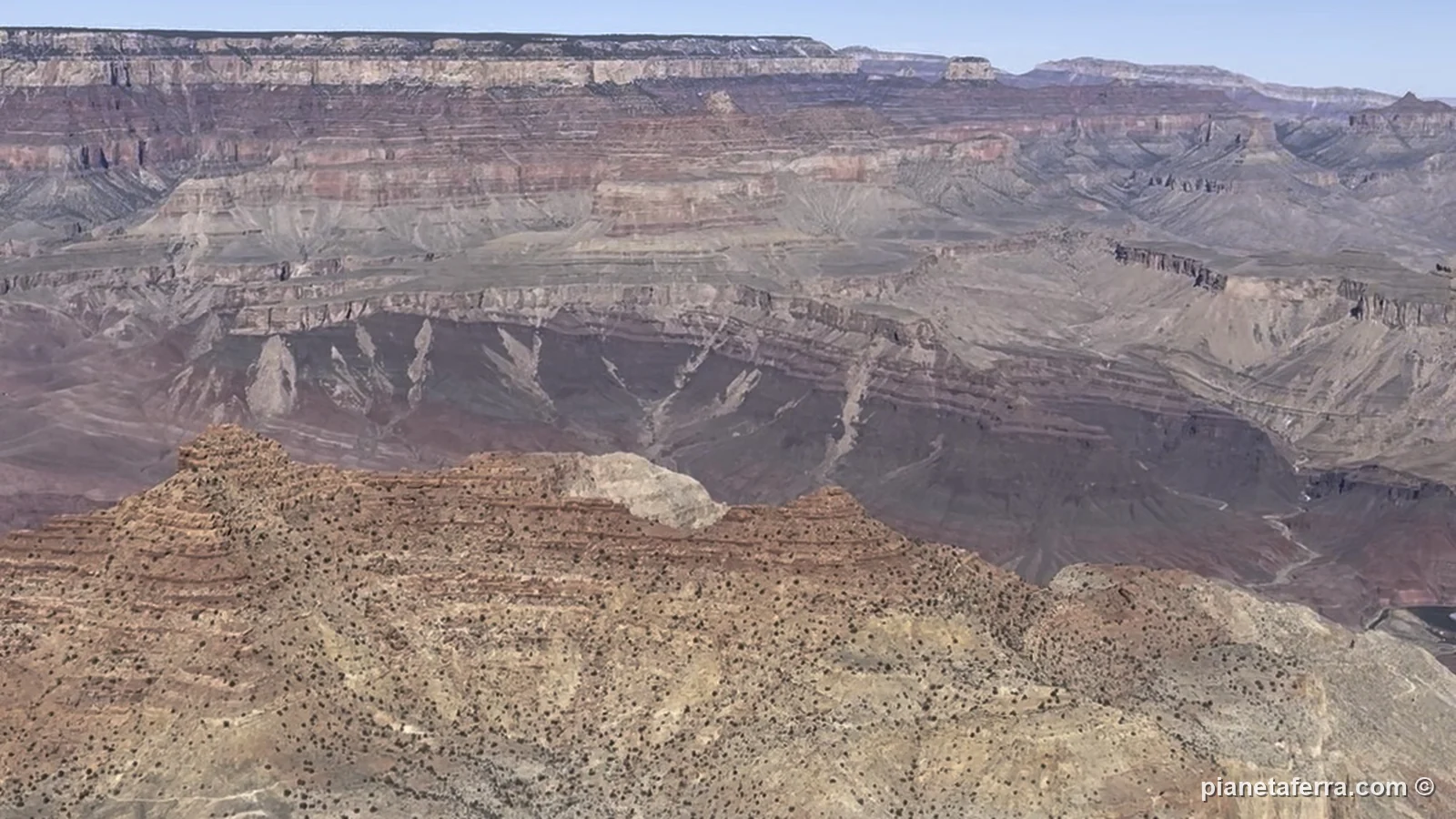 Il Grand Canyon visto dalla Desert View, vicino all'ingresso est del South Rim, a febbraio 2022
