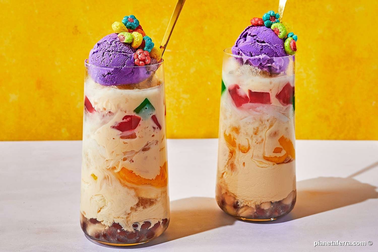 Halo-halo, il dessert filippino con ghiaccio tritato e latte condensato