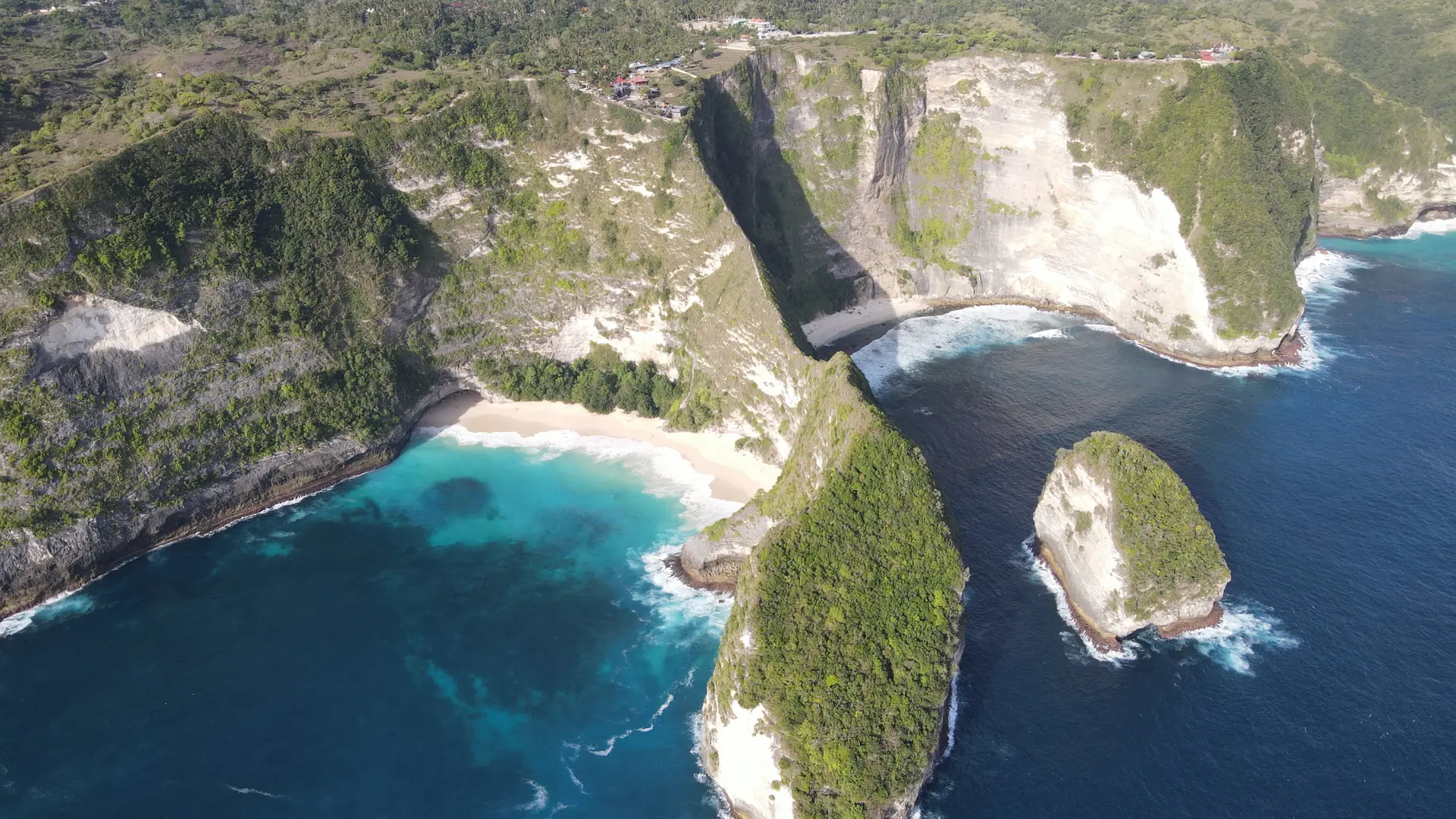Nusa Penida: cosa vedere in uno o due giorni, come arrivare da Bali e quanto costa