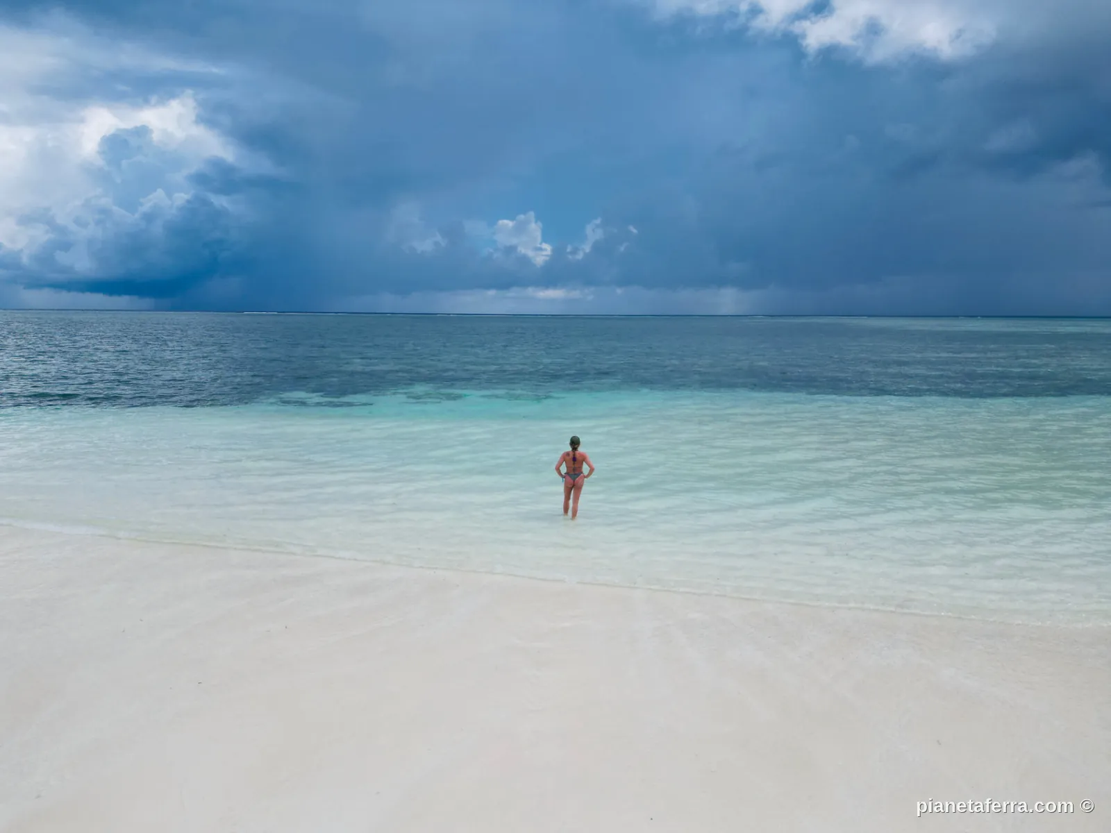 Spiaggia paradisiaca alle Maldive